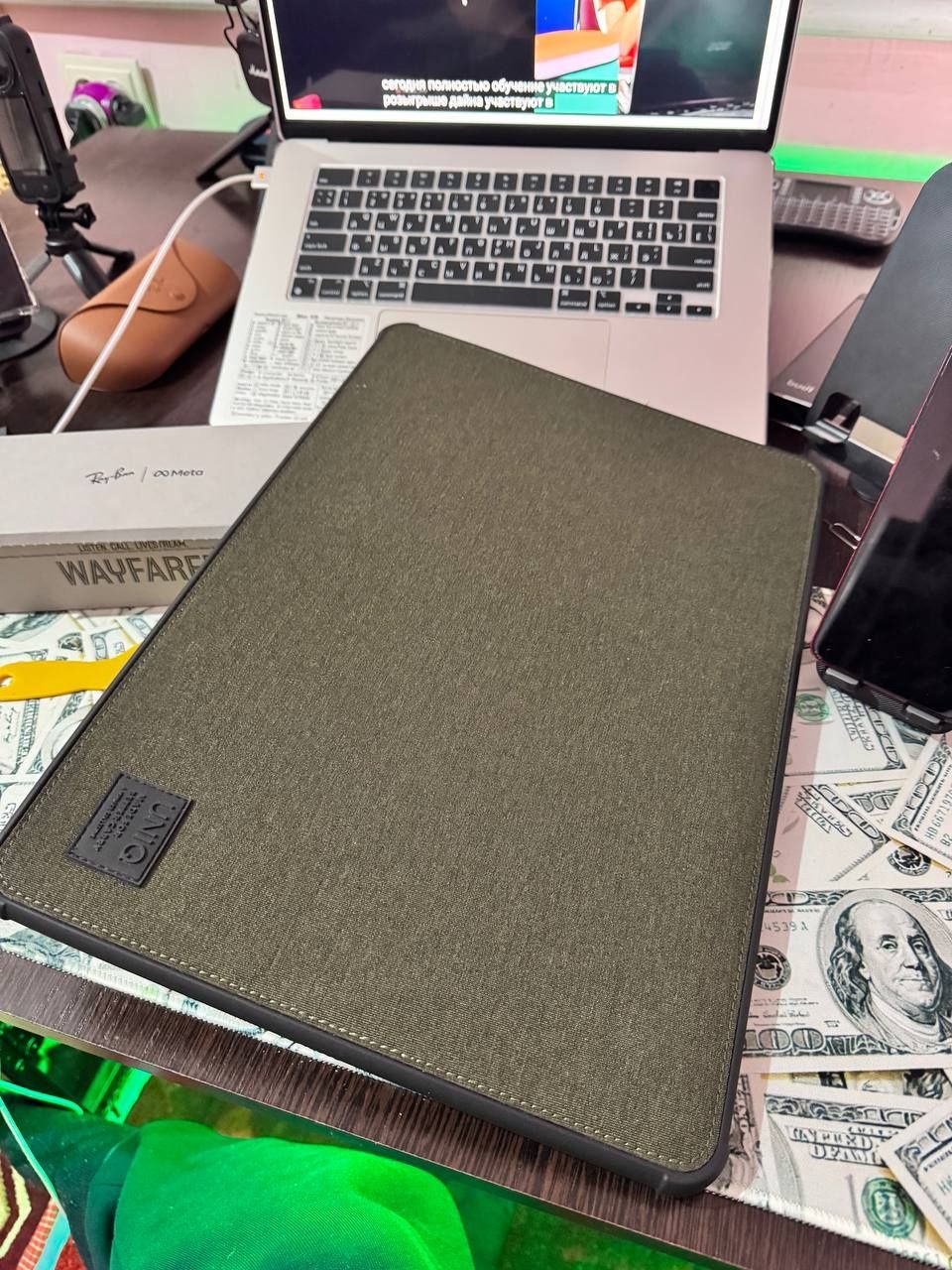 MacBook Air 15” (M2, 8/256), полный комплект.