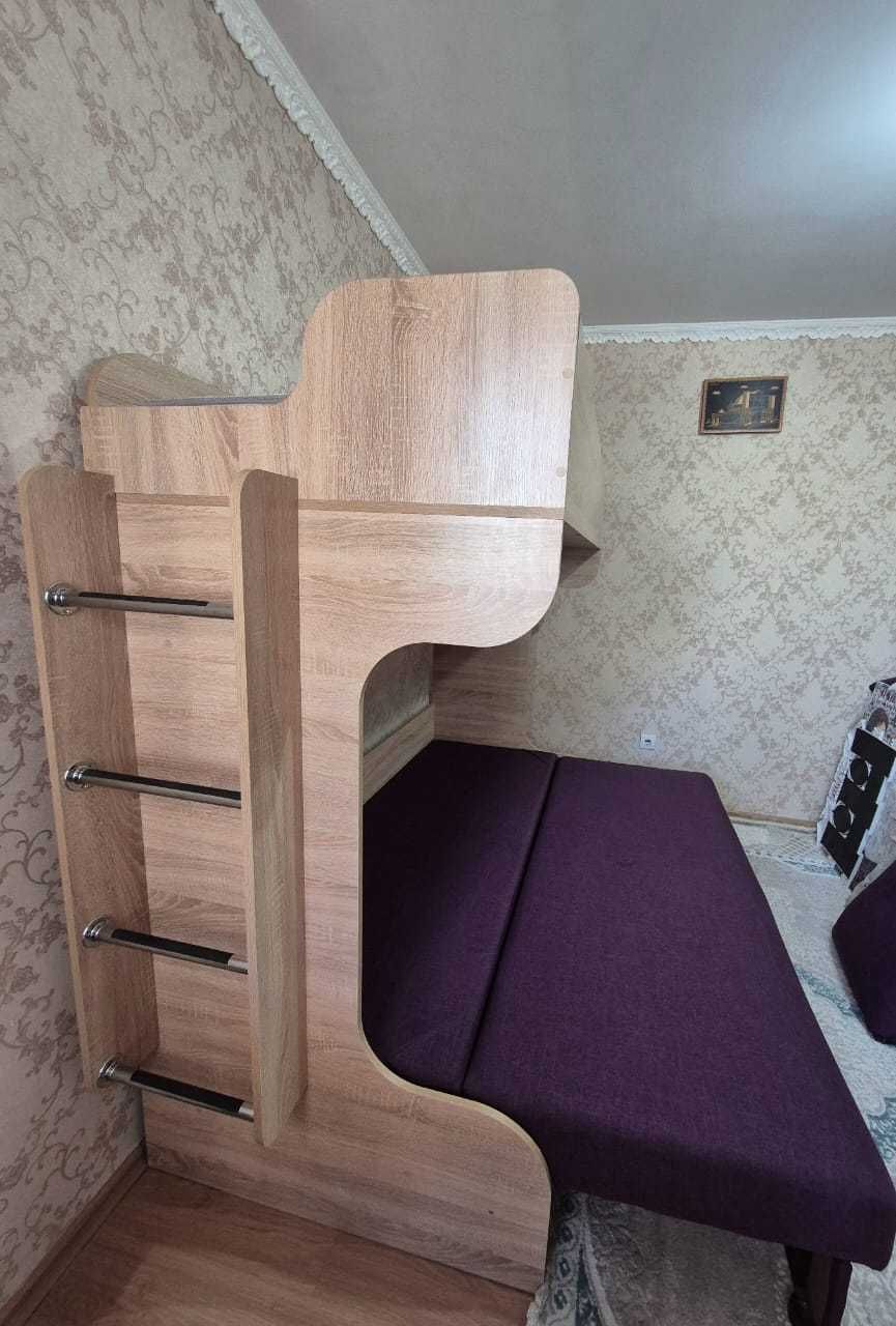 Двухъярусная кровать б\у отличное состояние