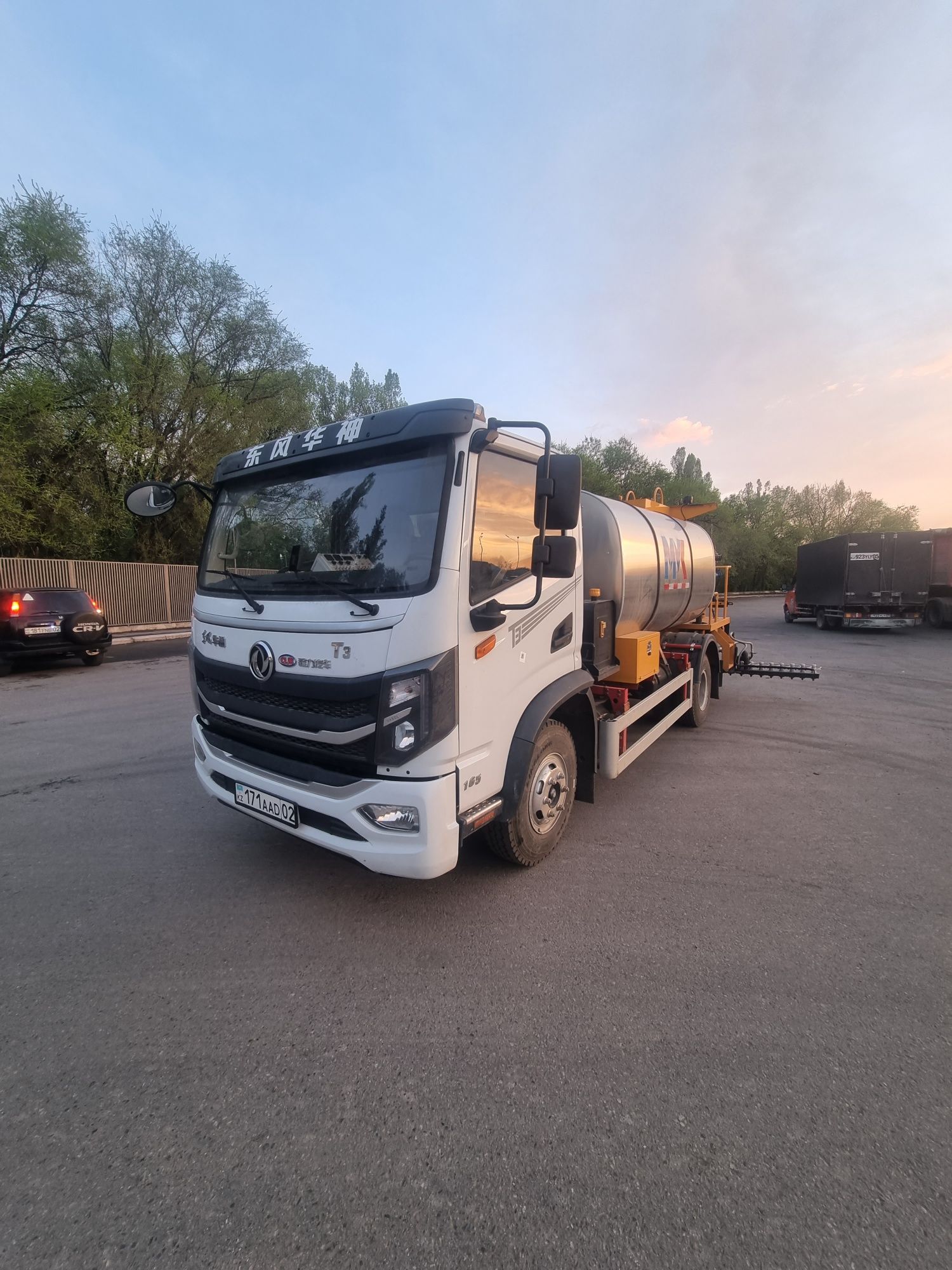 АвтоГудронатор аренда 24/7 в любое направление битумная эмульсия