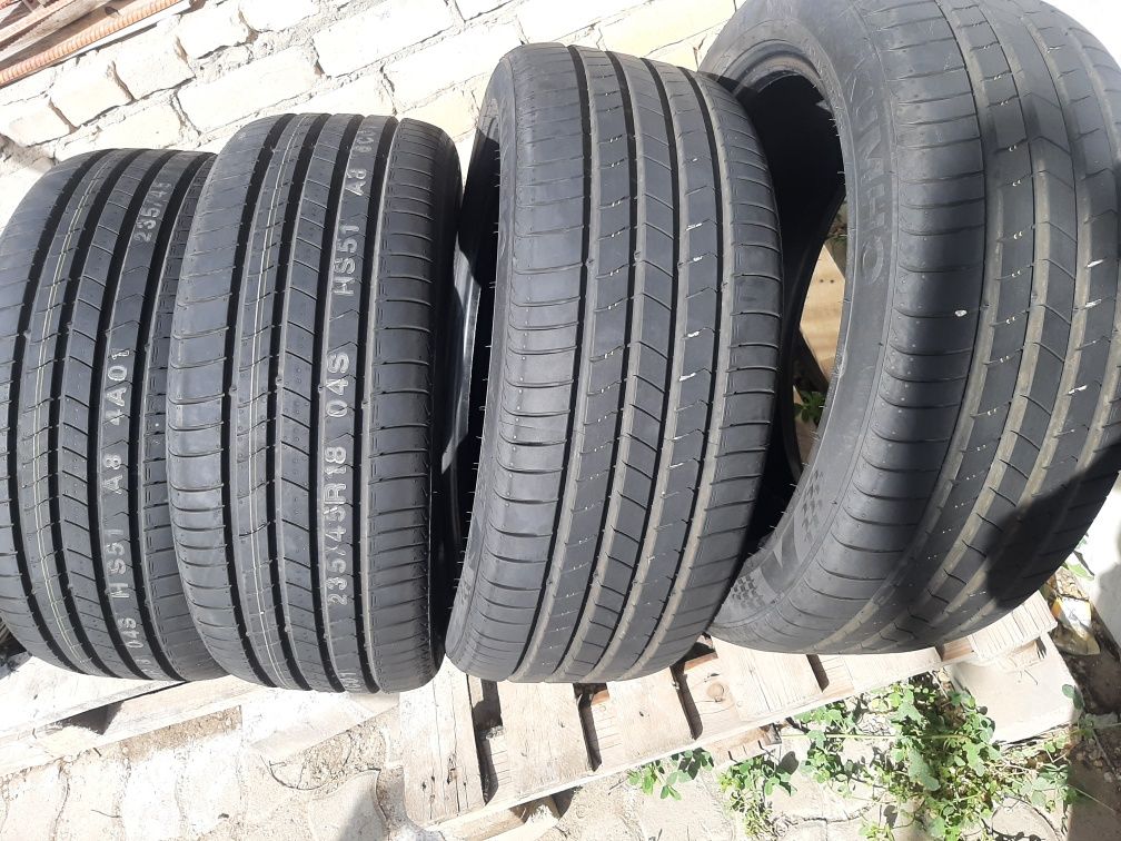 Продам шины 235/45/18 кумхо экстра