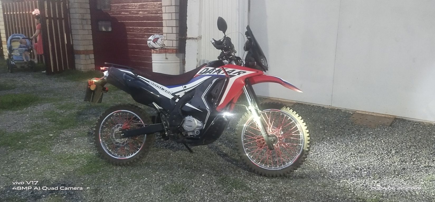 Продается мотоцикл эндуро Motoland Dakar 250