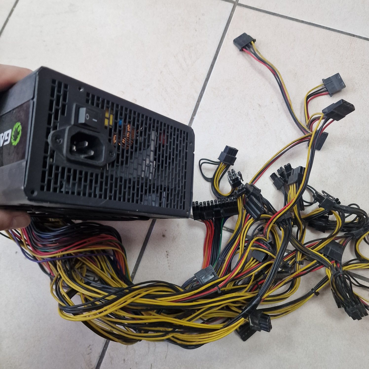 Блок питания ATX POWER SUPPLY GM-1650 80 Plus Gold