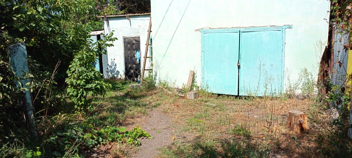 СРОЧНО продадим квартиру с участком!