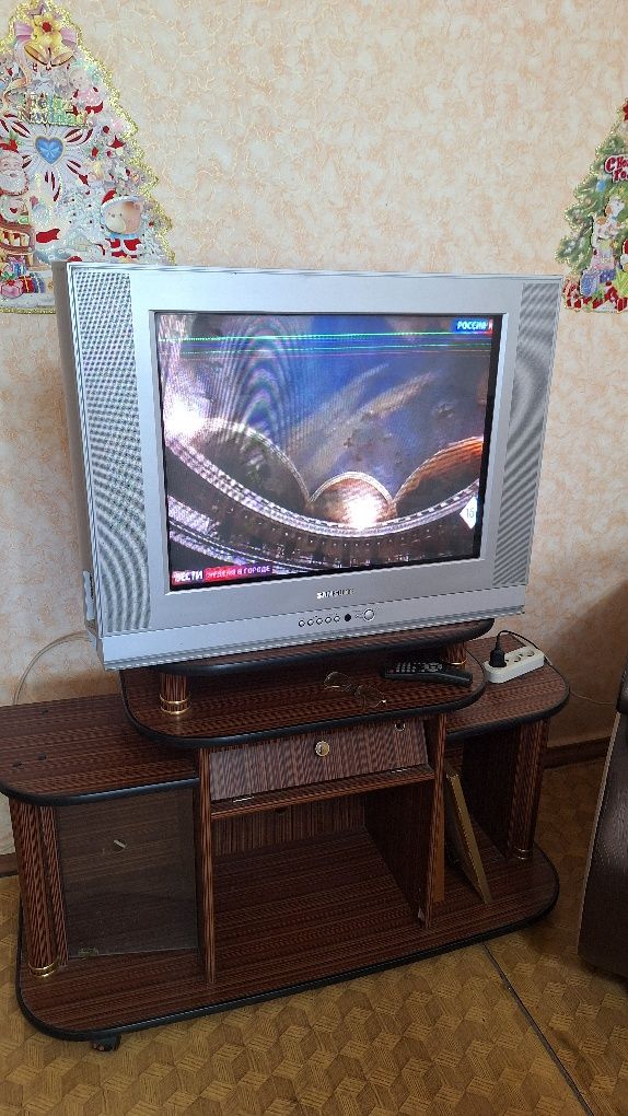 Продам телевизор