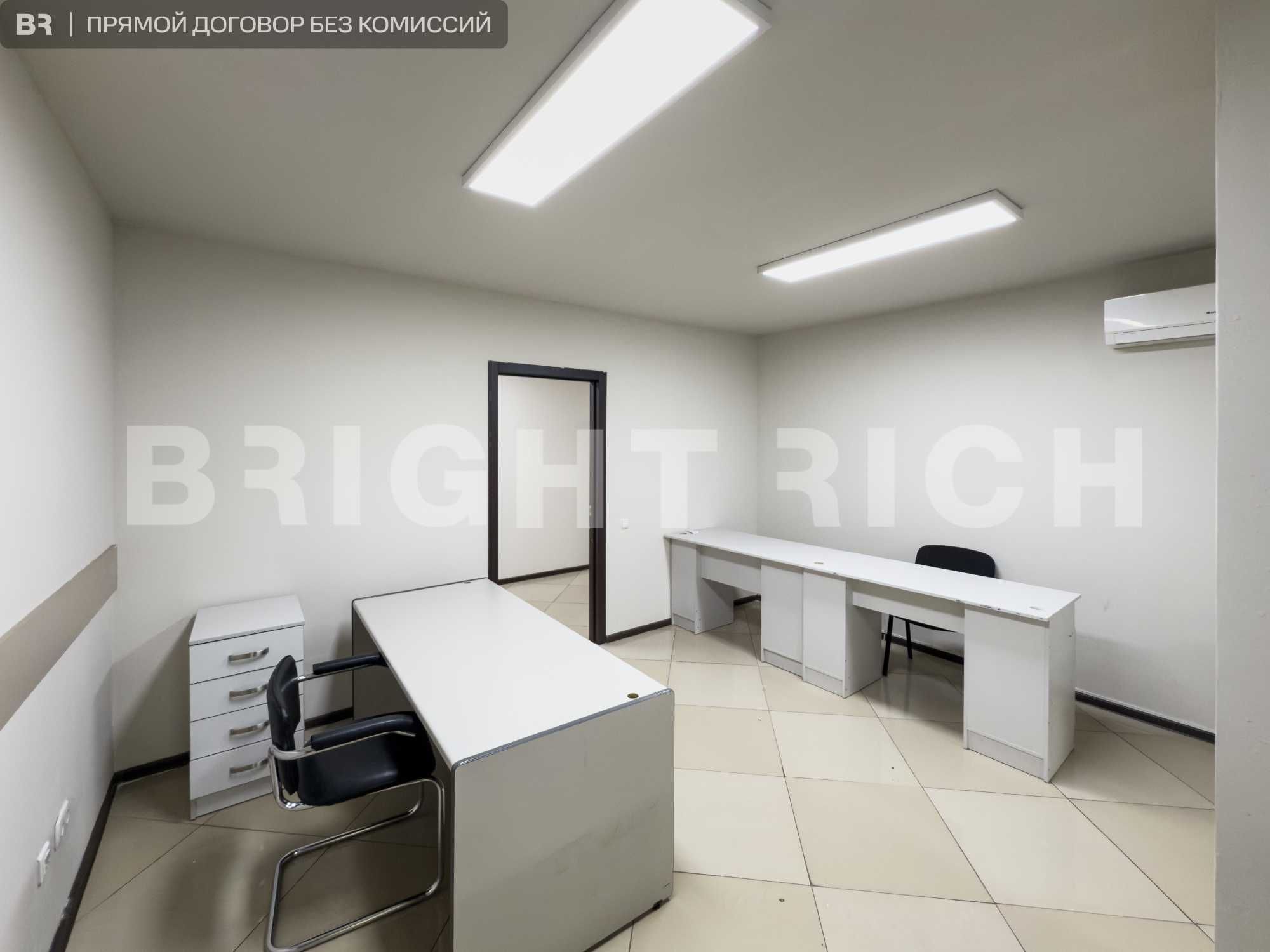 Аренда офиса 555 м² в Koktem Square