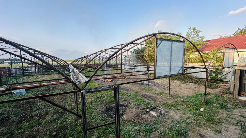 Продам Каркас для Теплицы 400кв.м.  буу