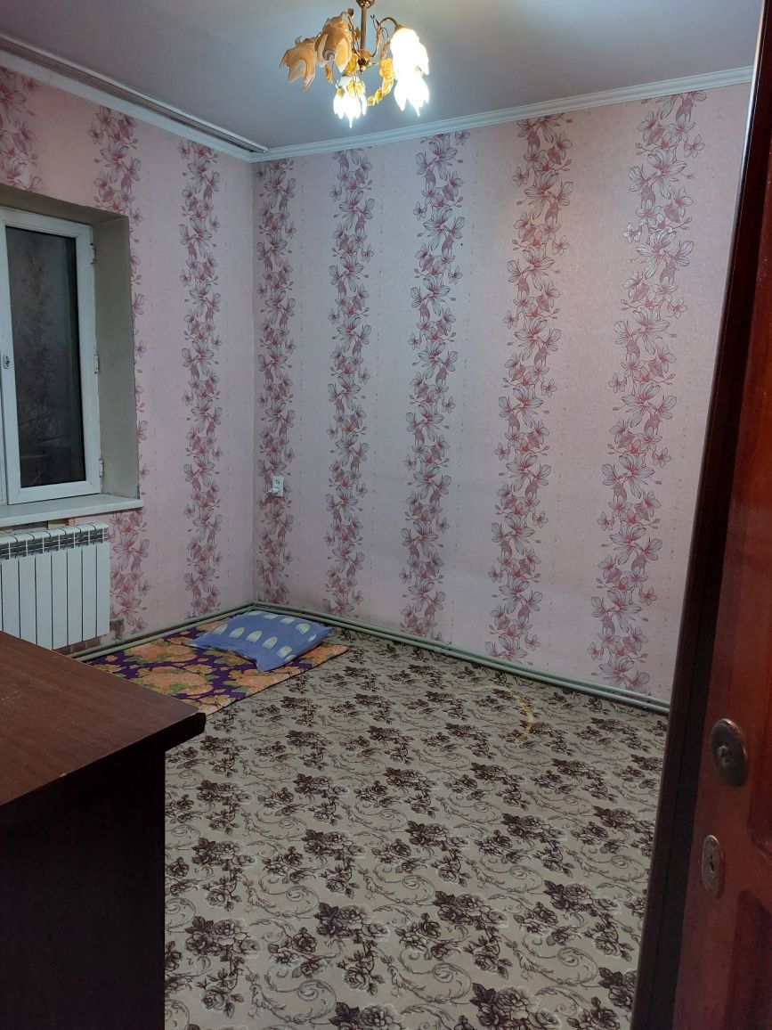 Продаю 2-х комнатная квартира, на 4 этаже 77-серия