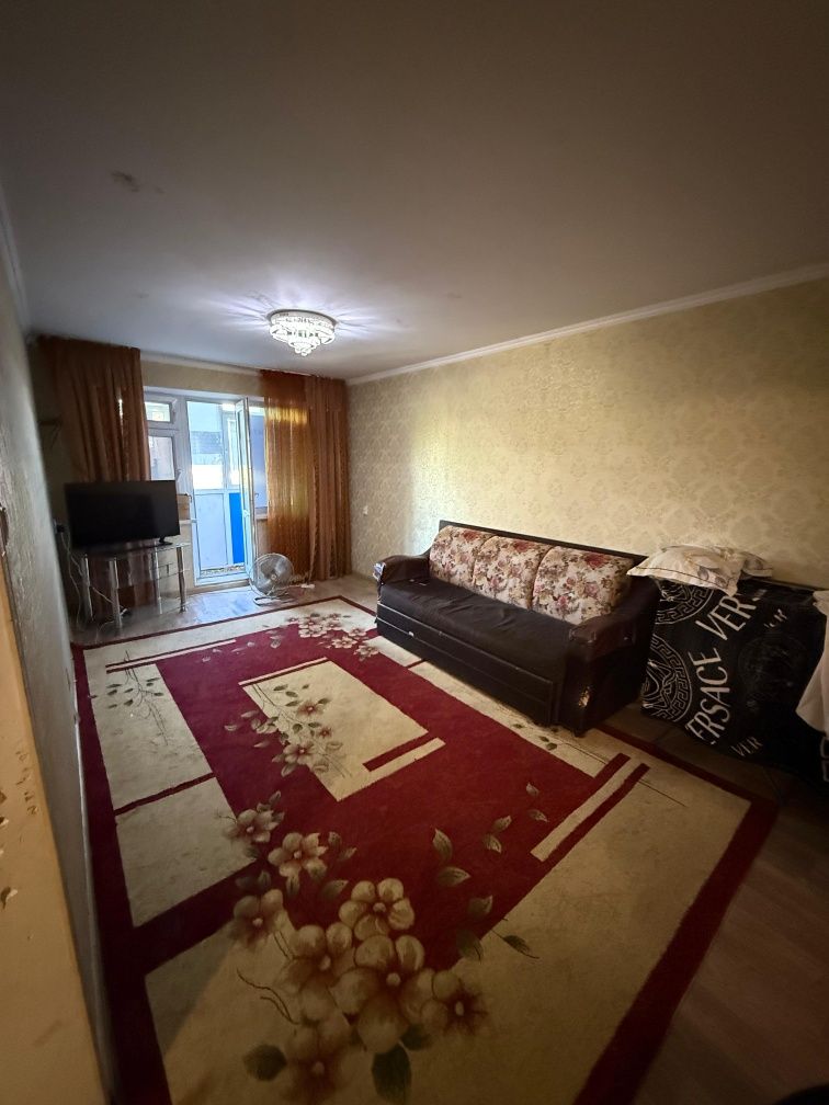 Сдаётся 2х комнатная квартира, 2мкр 18 дом, 4 этаж,