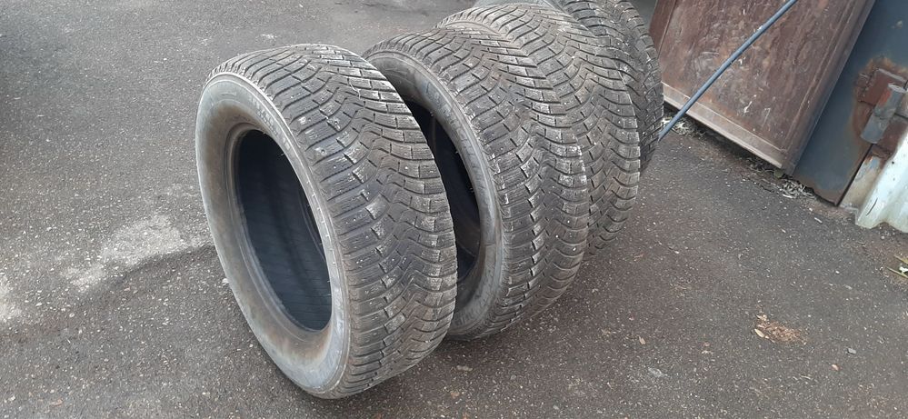 Продам комлект колес