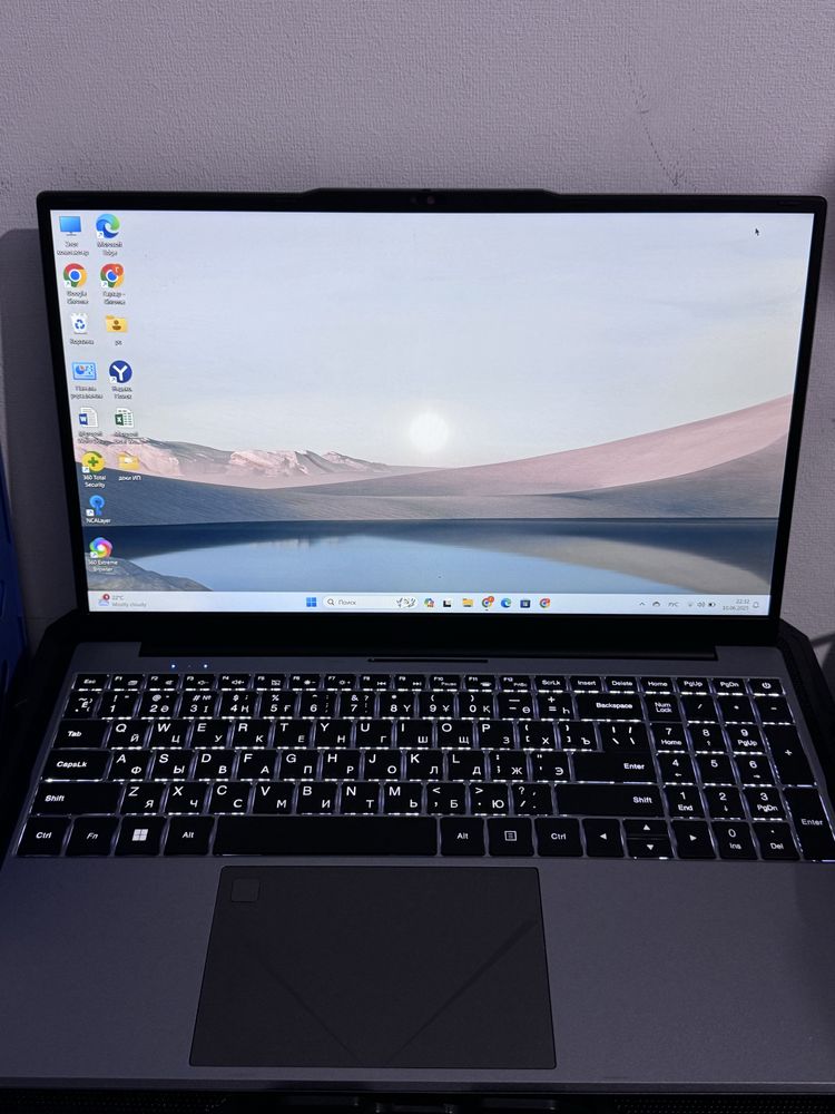 Ноутбук ZFR TK-E 157 15.6