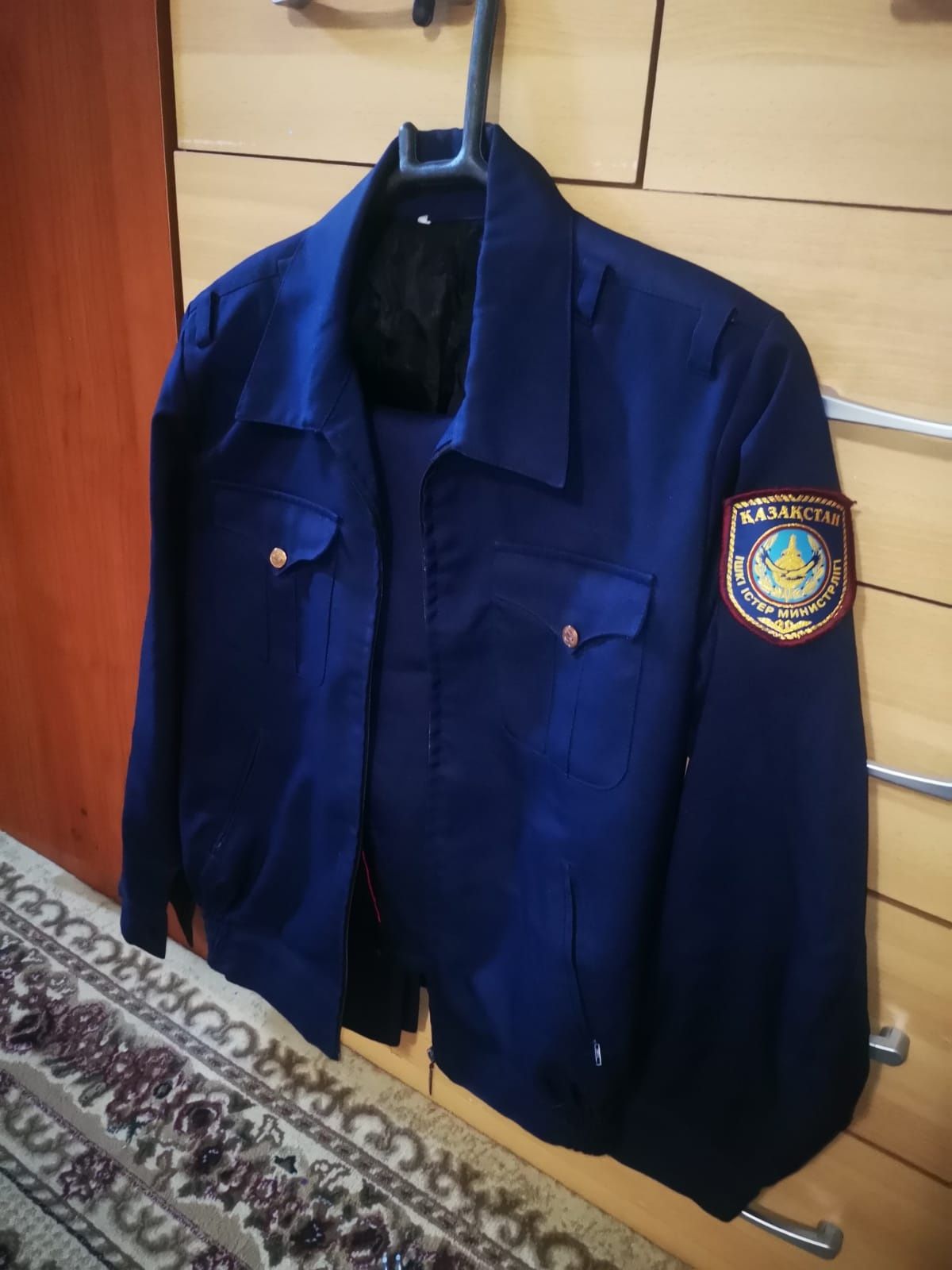 Продам полицейскую форму
