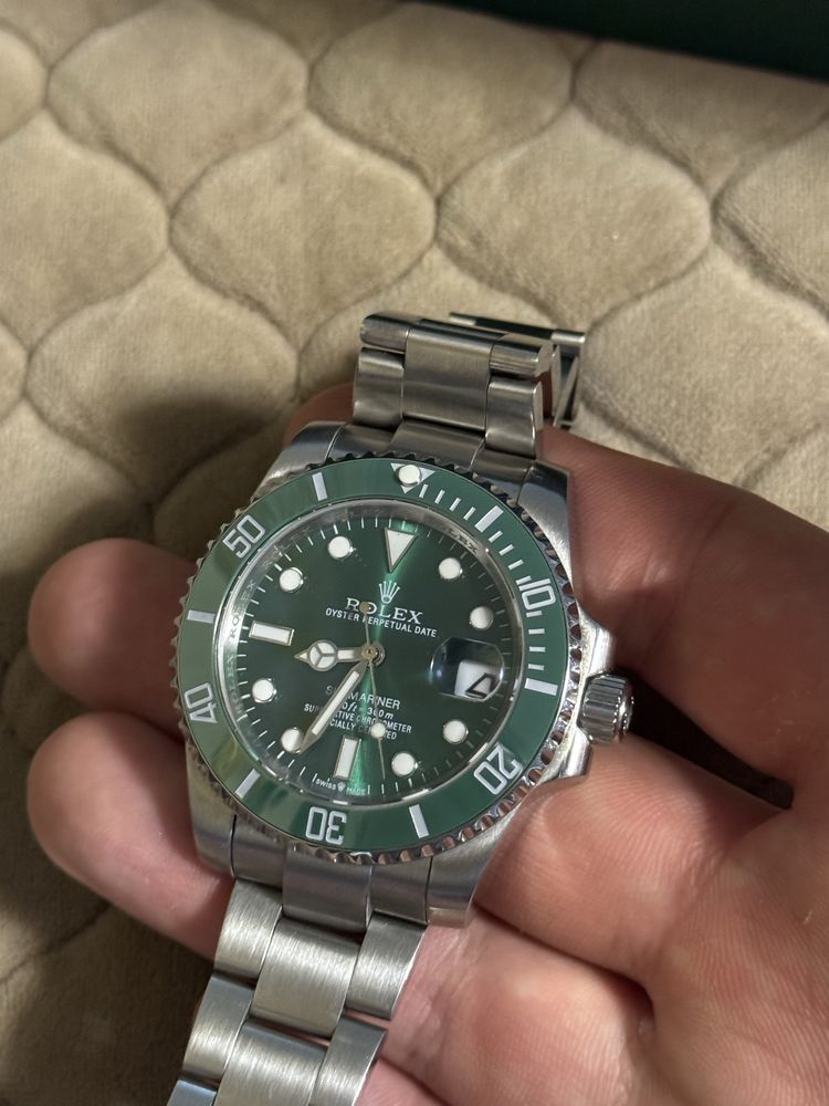 Продам часы Rolex Submariner Hulk