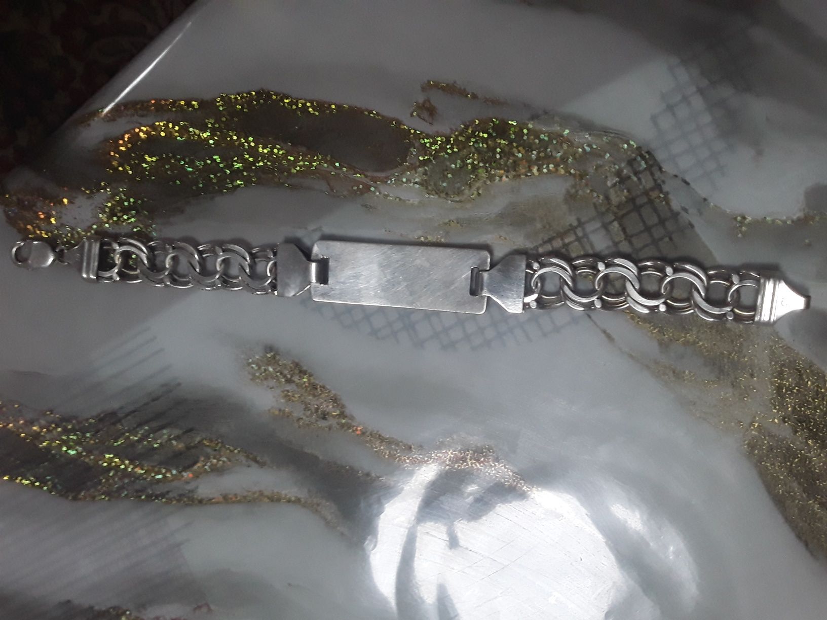 Продам серебряный брослет