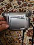 Винтажная ретро видеокамера Canon MV800i (MiniDV)

Видеокамера Canon M