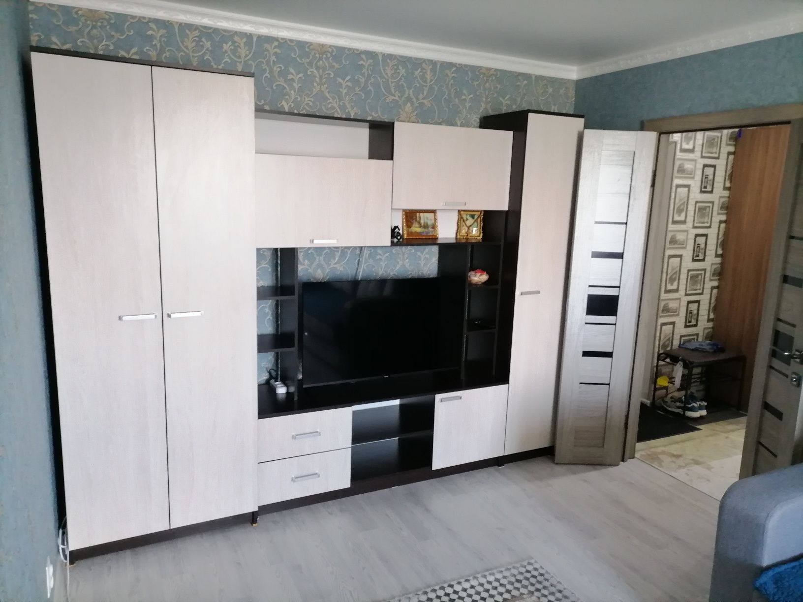 Продам двух комнатную квартиру