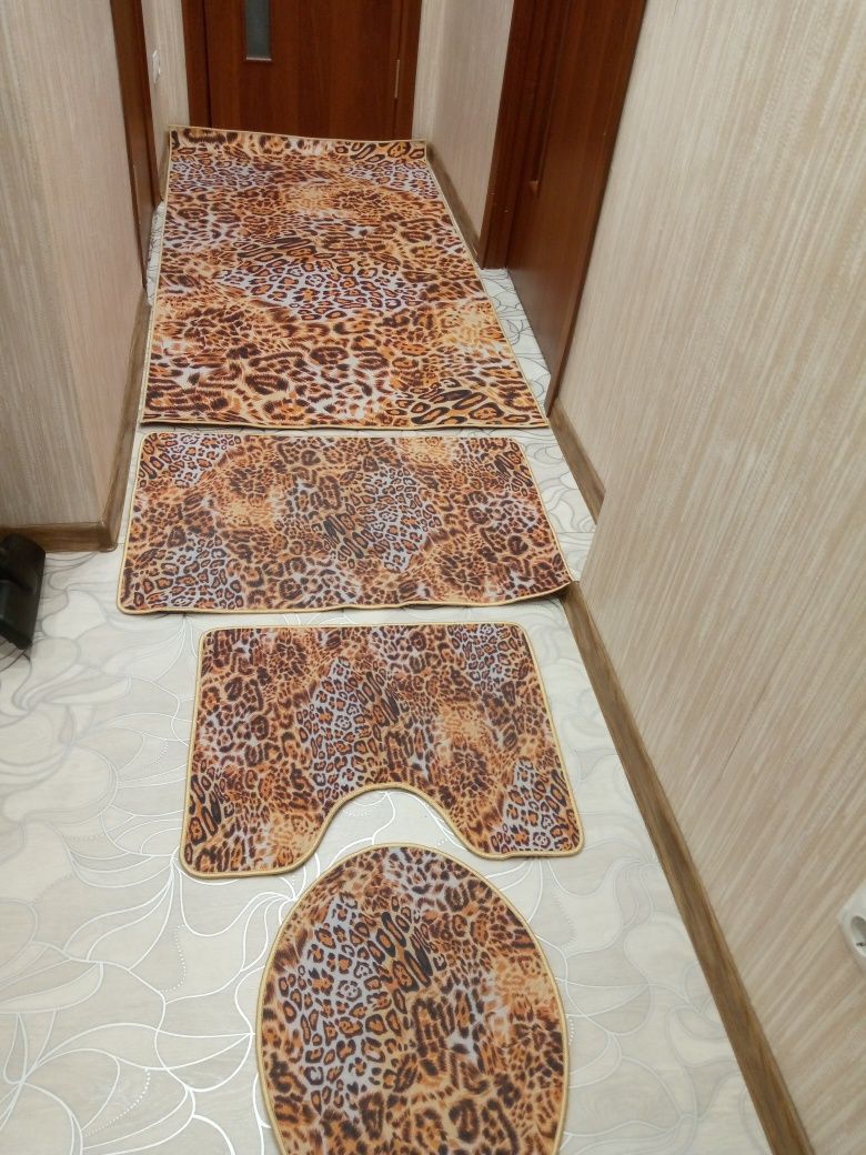Продам красивый  набор 4 в 1