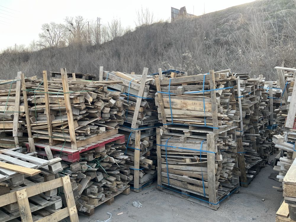 Доски на дрова от паллет