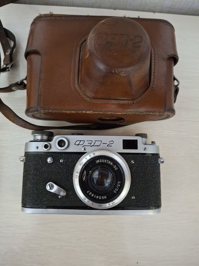 Фотоаппарат  ФЭД-2