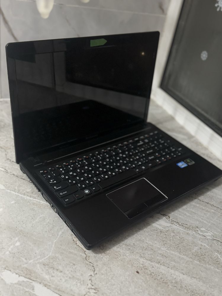 Ноутбук для офиса Lenovo g580 / i3-2328M ОЗУ 4Gb в хорошем состоянии..