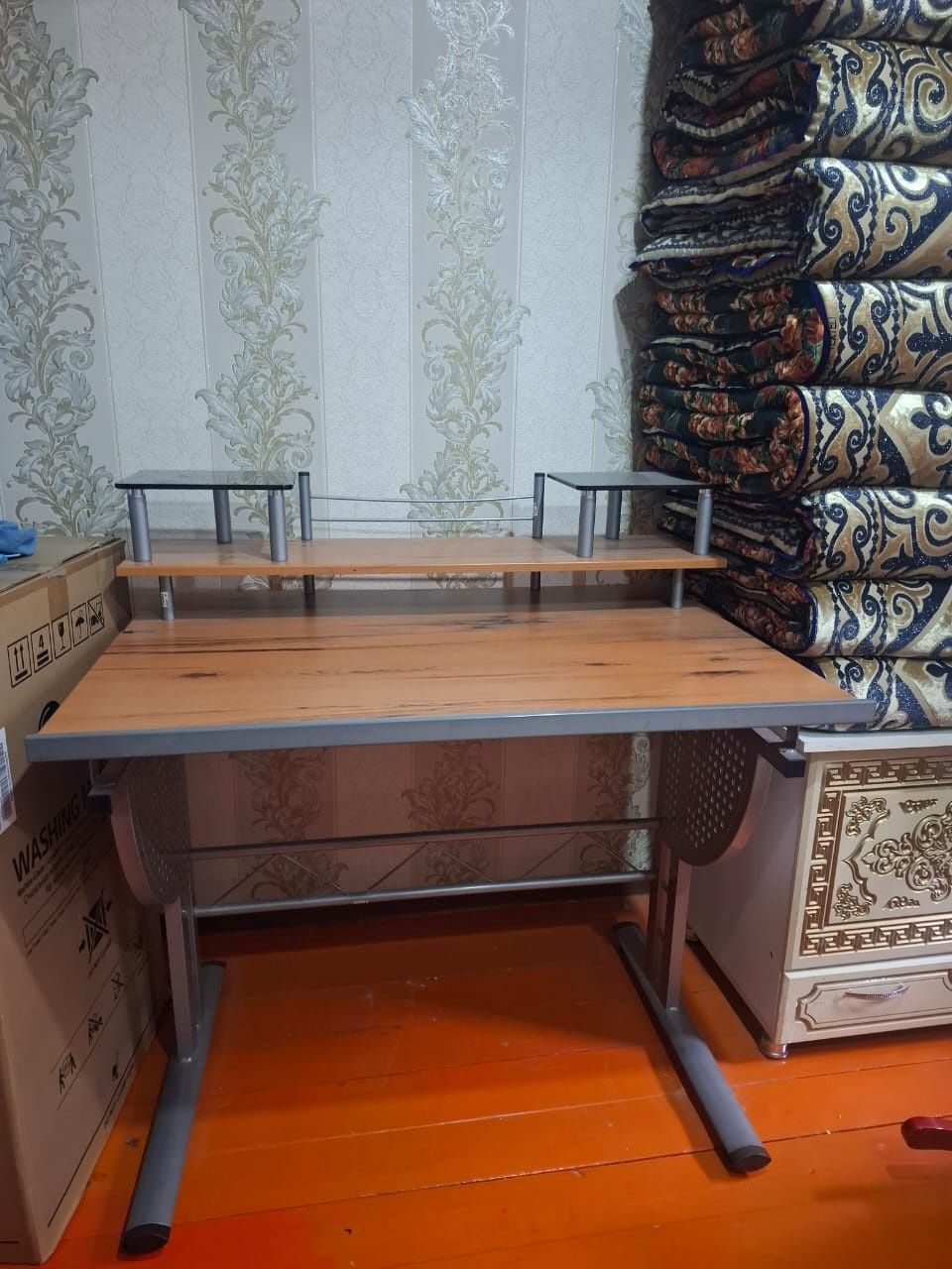 Компьютерный стол