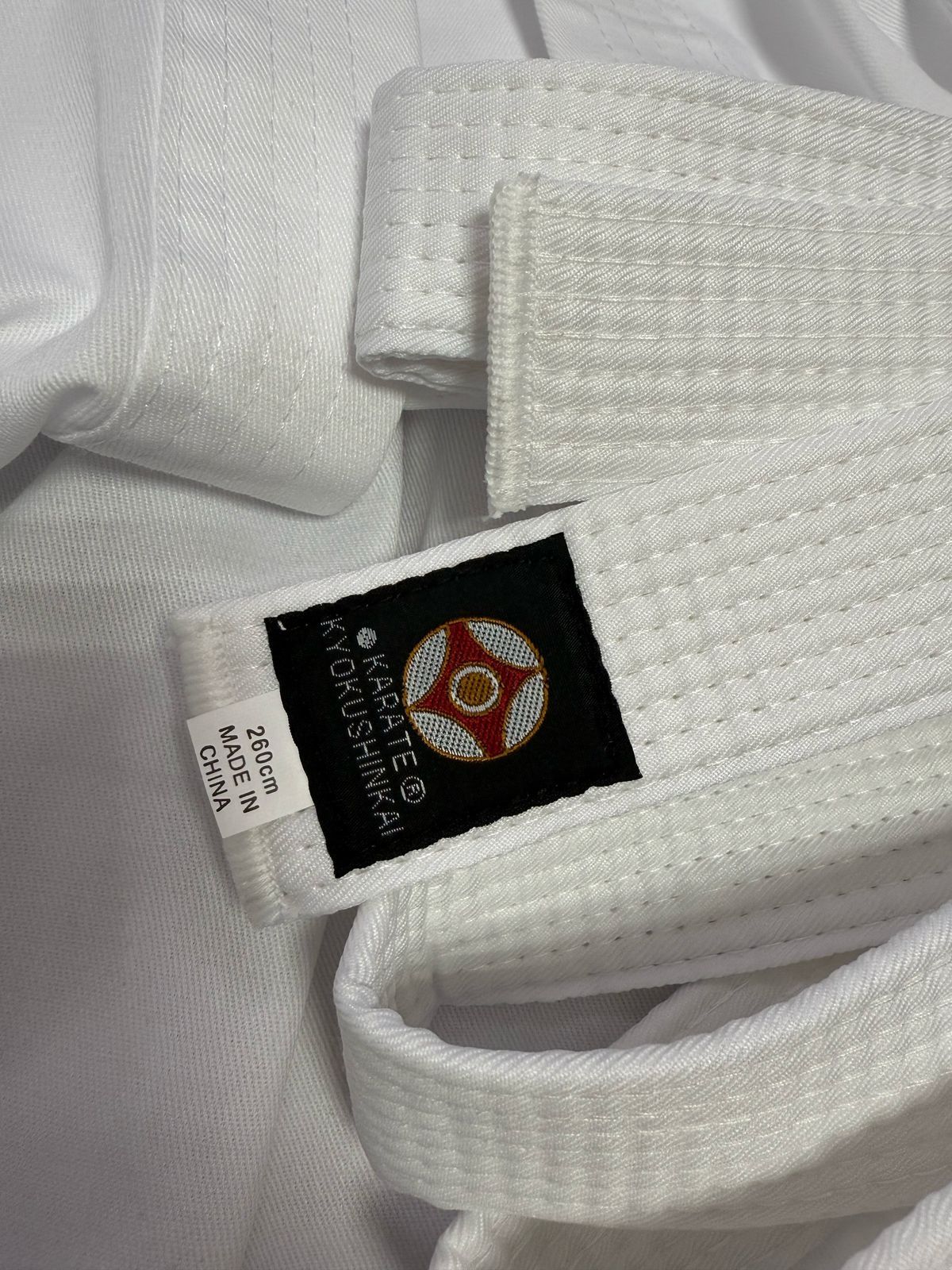 Продам кимано новый с ошипкой покупали
