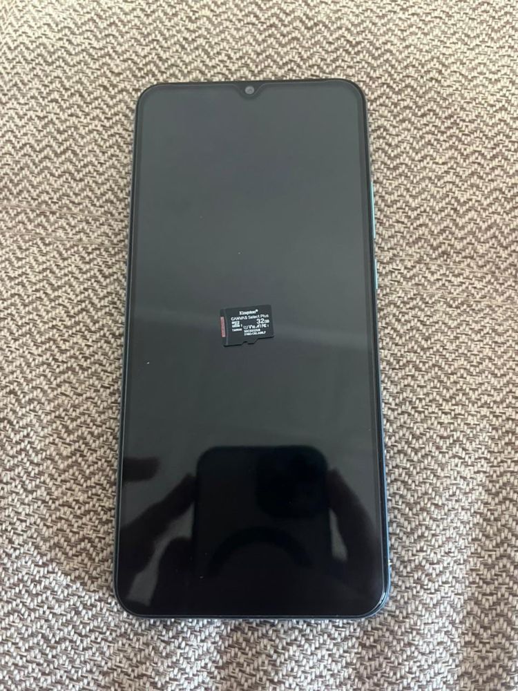Продается смартфон Oppo 15s 64 гиг памяти и дополнительно паямть 32