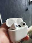 Продам наушники airpods