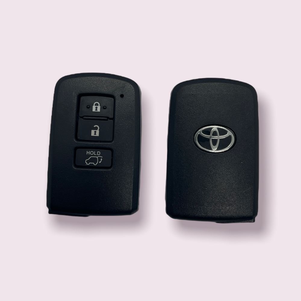 Ключи на Toyota Land Cruiser 200