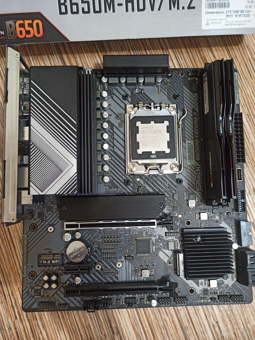 Ryzen 5 7500F/DDR 5 32gb 6400mhz/RTX 2060Super