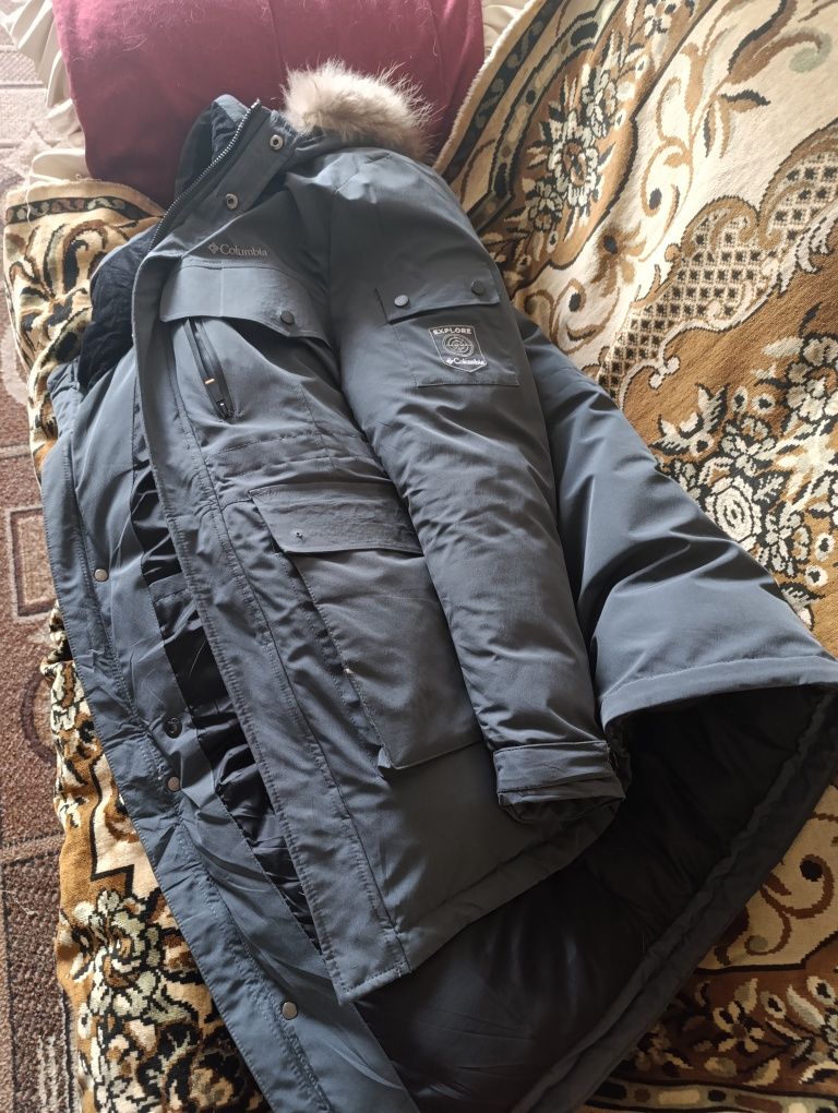 Продам мужскую куртку 52-54 columbia