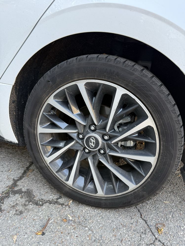Yokohama Ice Guard IG60A 235/45 R18 94Q без шипов