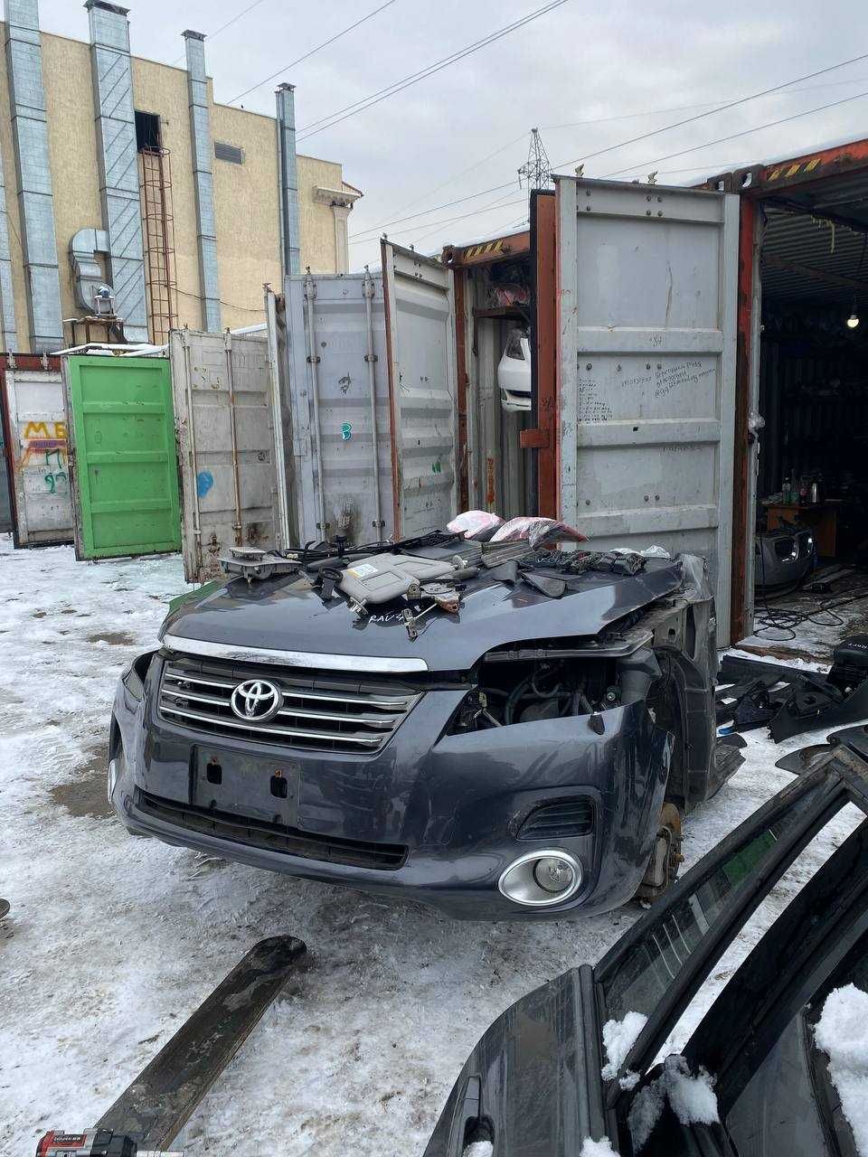 Toyota Rav 4 на Разбор 3 поколение из Японии Привозной