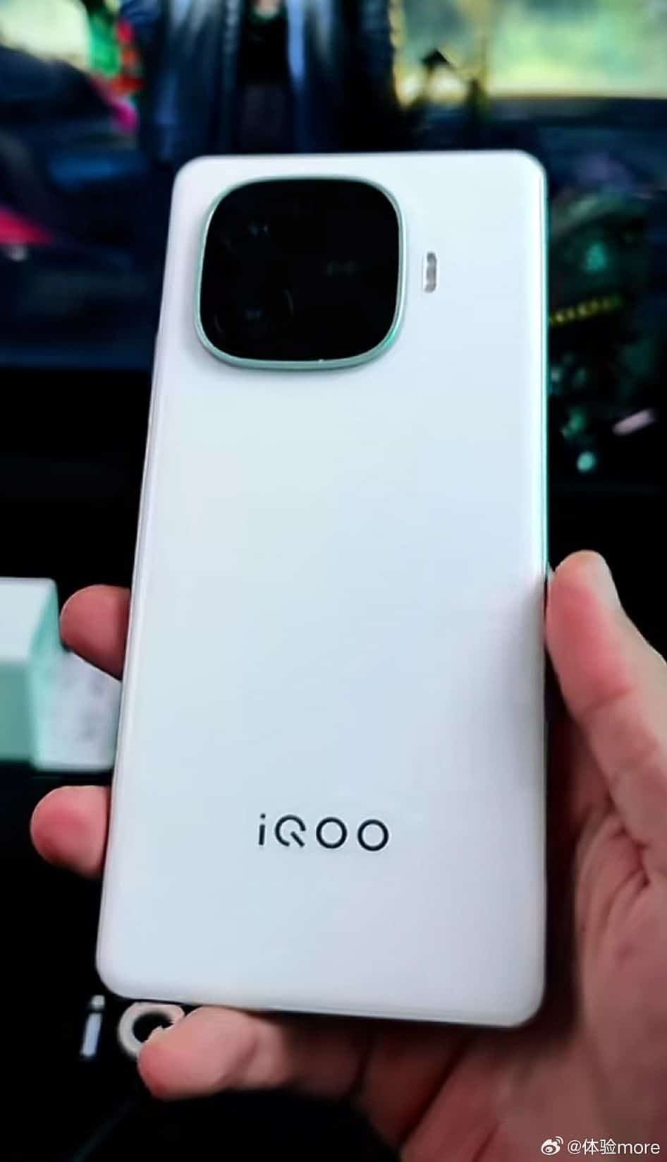 IQOO Z9 Турбо 12/256 ГБ