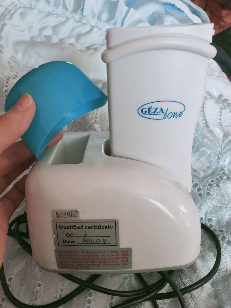 Разогреватель воска с базой Gezatone M-2051A