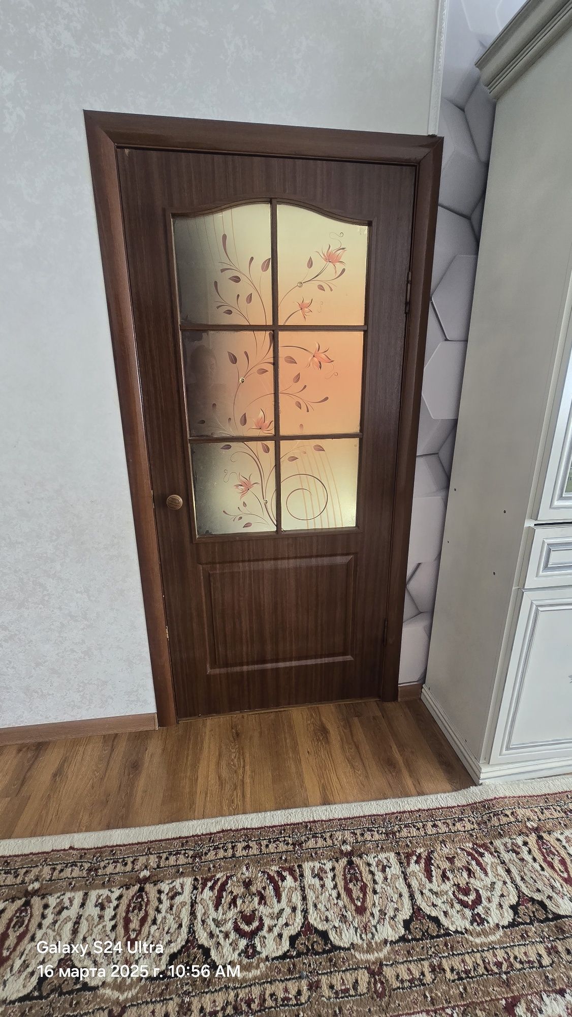 Межкомнатные двери б/у ,состояниесі зың