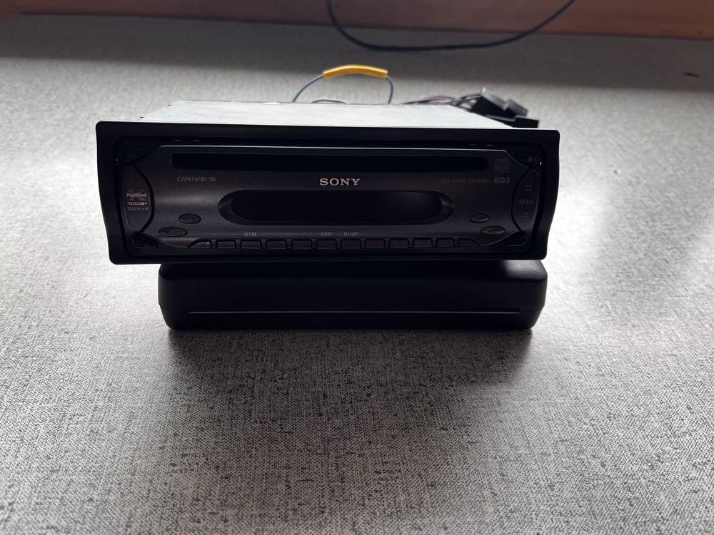 Магнитола Sony CDX-S2000
