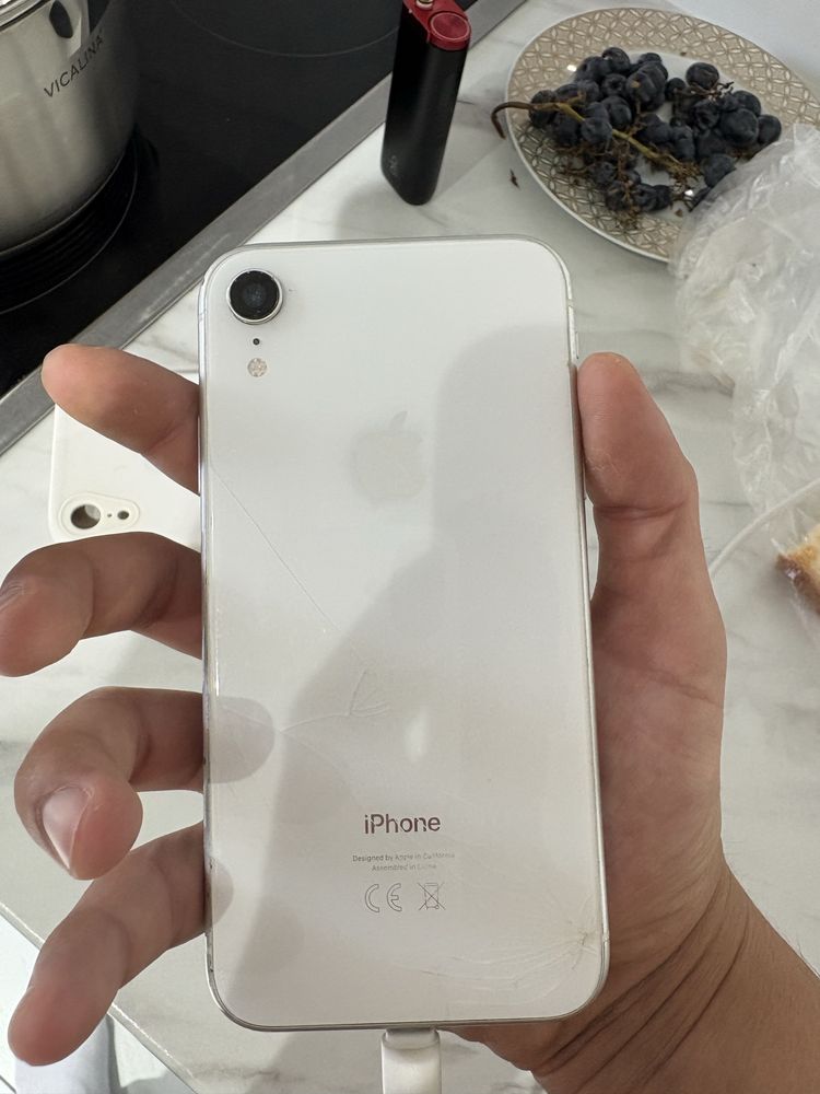 Продам iphone xr