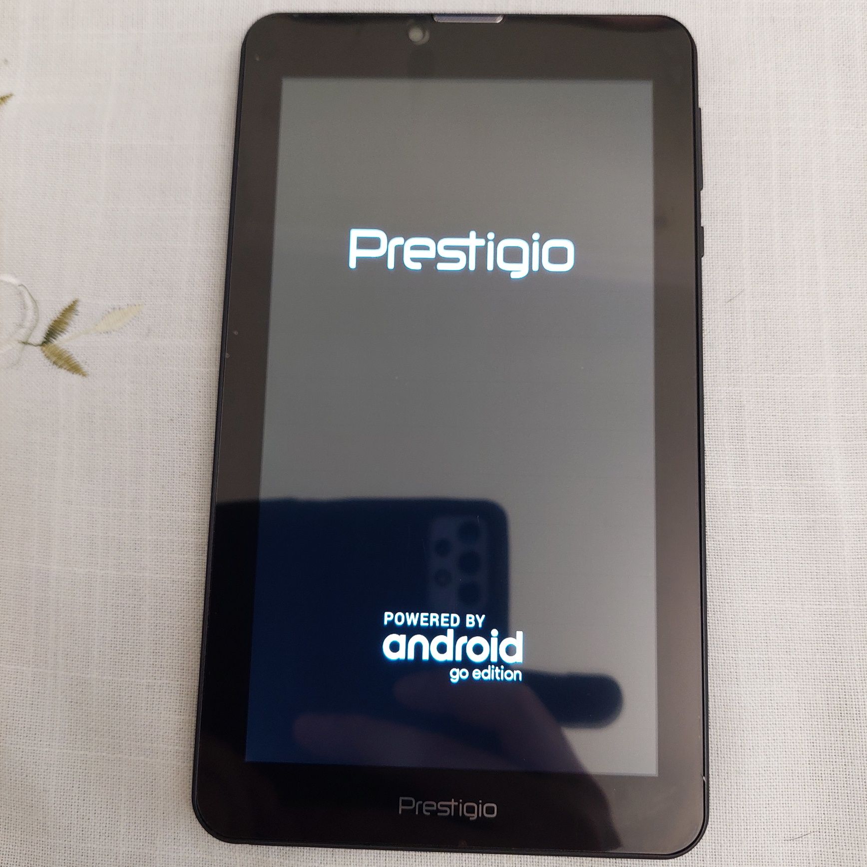 Продам планшет Prestigio pm4137 4g