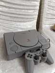 Продам Play Station One
