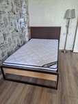 Продается односпальная кровать с матрасом 1,20/2м
