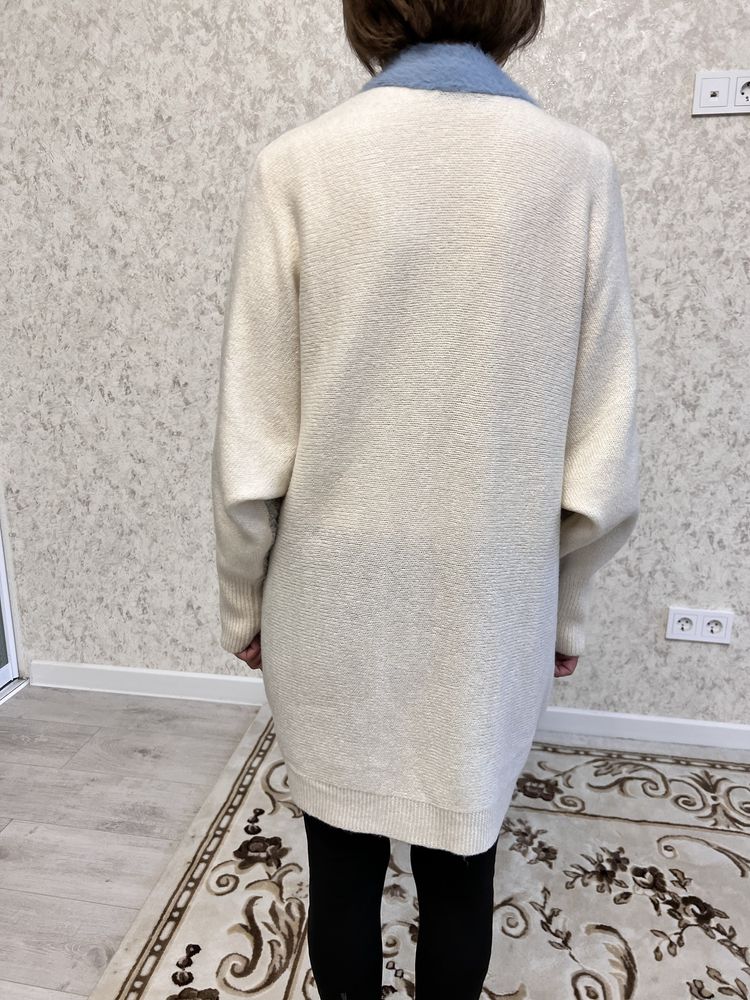 Теплый кардиган, красивый