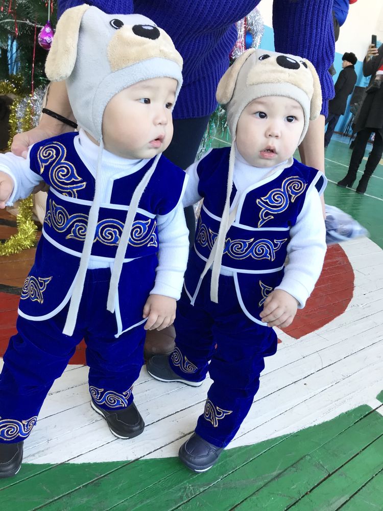 Продам национальныйу костюм на 1 годик