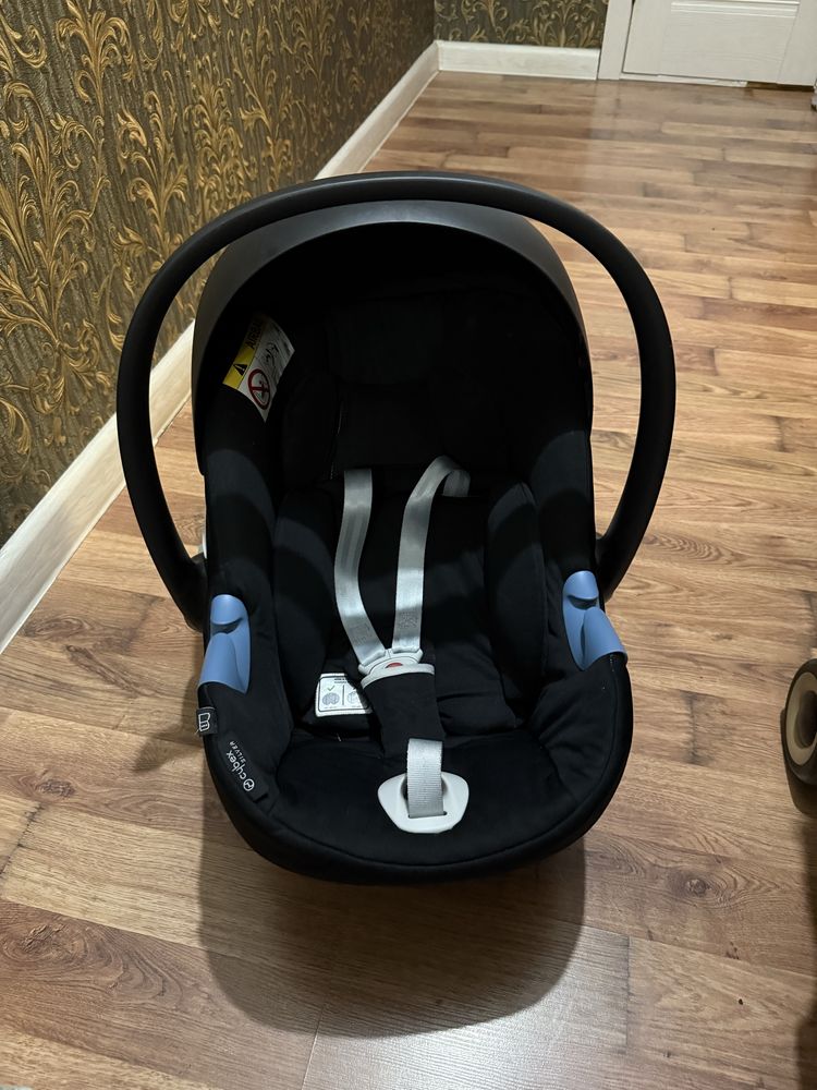 Продам автолюльку Cybex с рождения в отличном состоянии