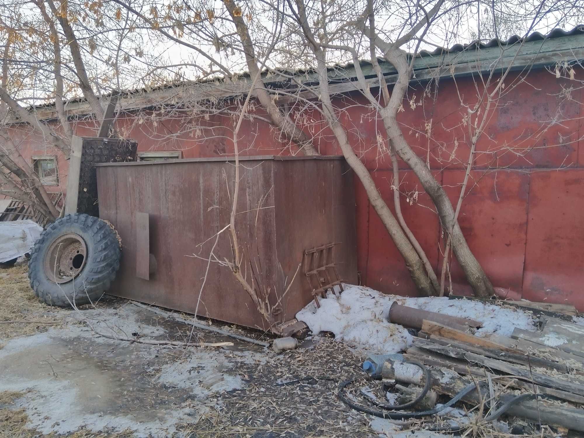 Продам емкость 5 кубовую под воду, зерно, кесон.