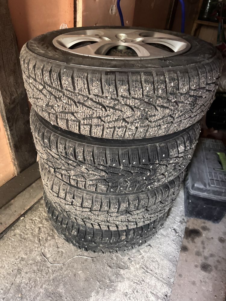 Зимний шины с диской 185/65/R15