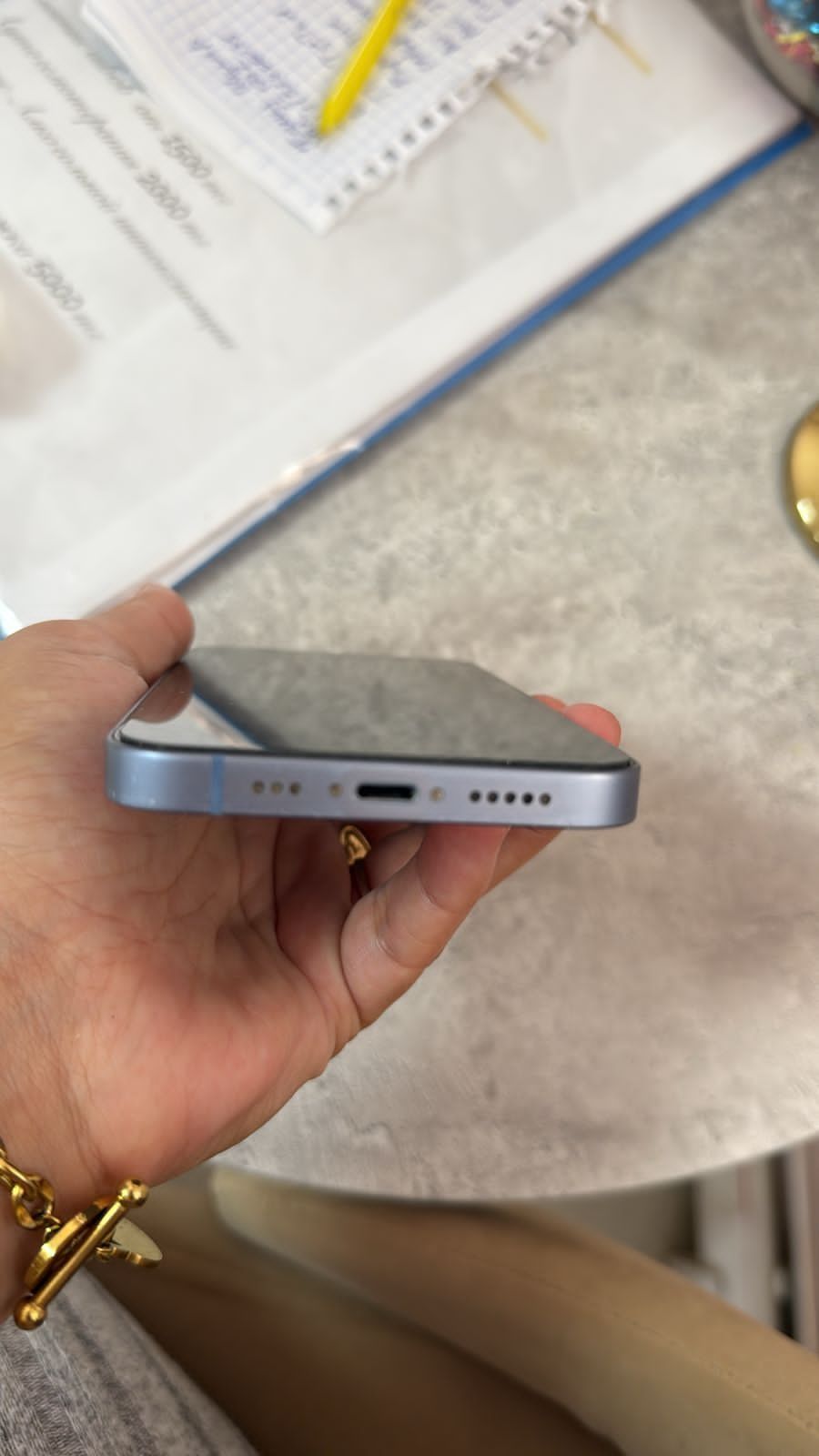 iPhone 14 256gb.