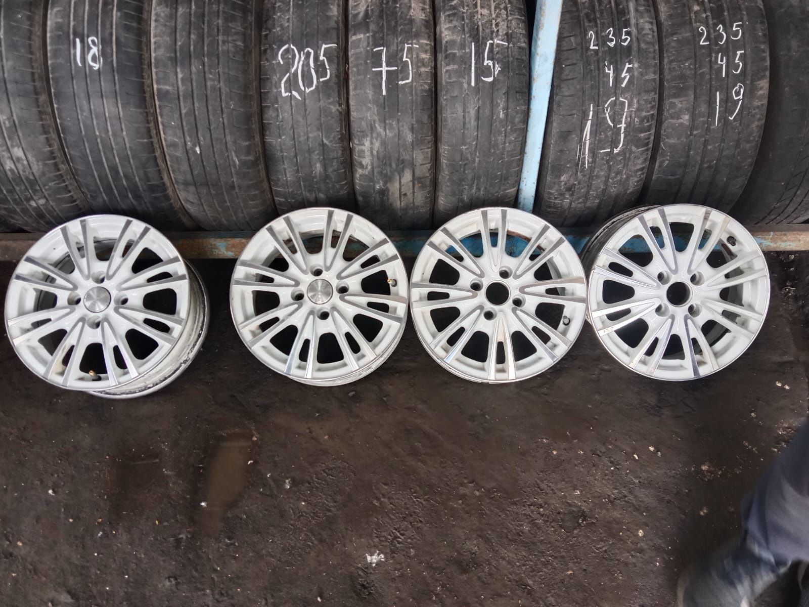 Продам диски в хорошем состояние
