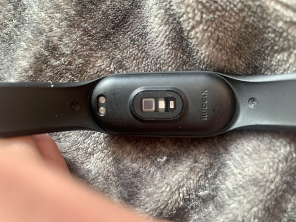 Часы Xiaomi Mi Smart Band 7