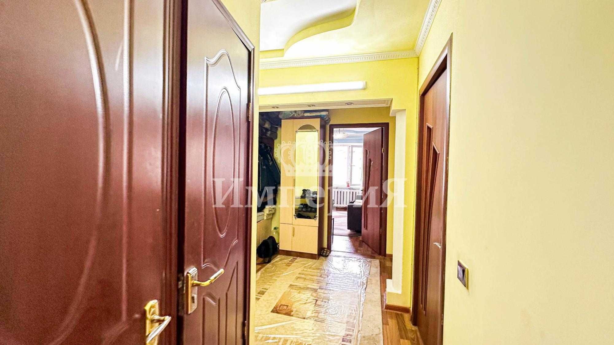 3х комнатная квартира мкр. Самал. 4/5. Специалист Никита