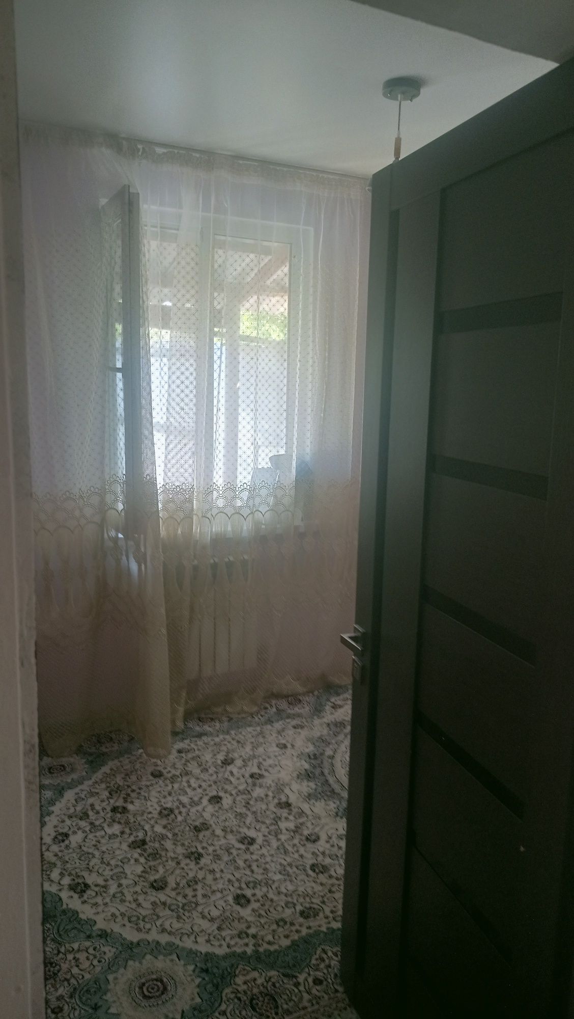 Продам дом за линией рядом с пекарней Пышка .Дом  двух этажныйй